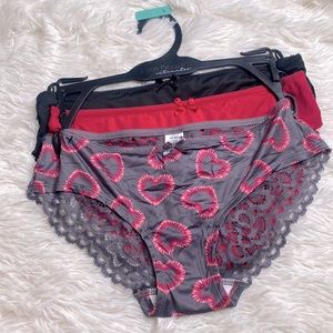 Lady Princess Gray Black Red Heart 3-Piece Lace Pantie Set Size Small